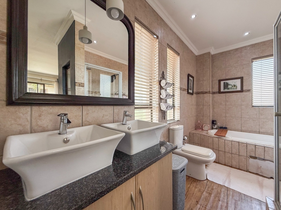 3 Bedroom Property for Sale in Xanadu Nature Estate North West